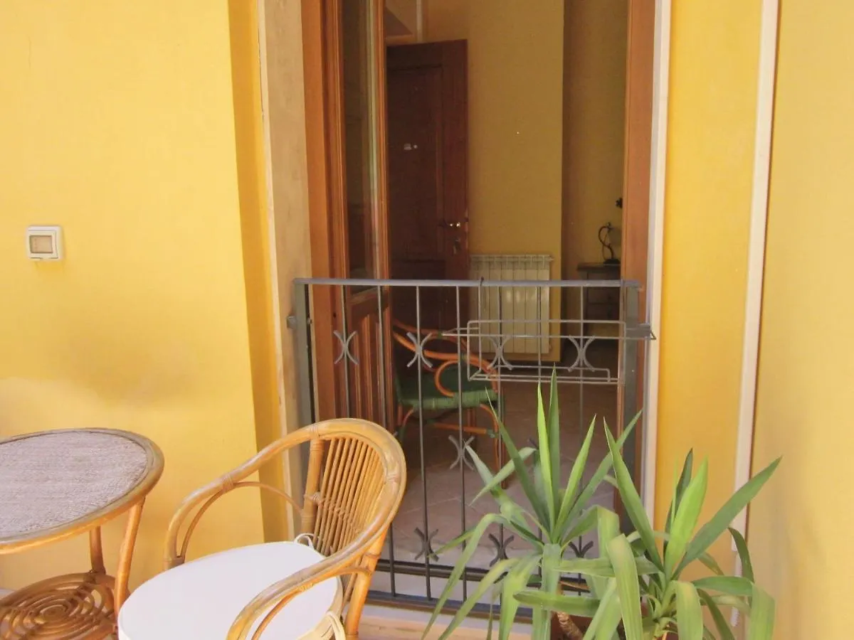 Bed and Breakfast L'Arancio E Il Limone à Syracuse Couette-café